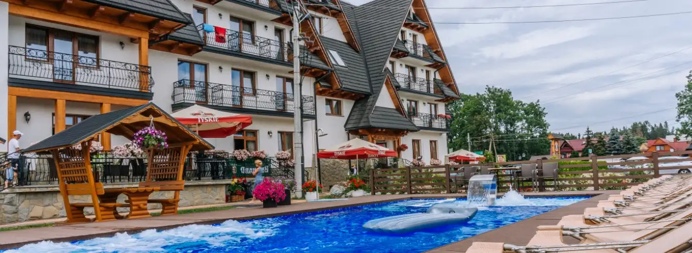 Hotel Białka Tatrzańska Tatry holidays in the mountains Poland - view of the hotel with swimming pool