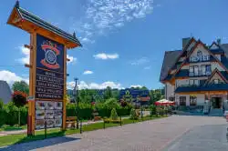 View of the Liptakówka Hotel from the entrance