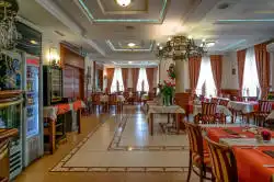 Dining room – view from the entrance