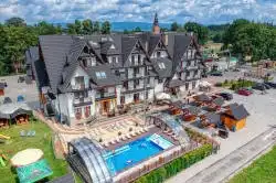Hotel Białka Tatrzańska Tatry - hotel and swimming pool with a drone